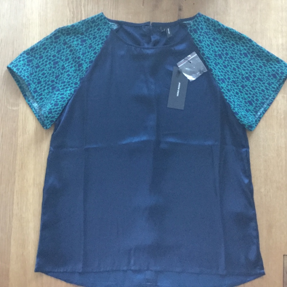 NWT Vero Moda navy silky blouse with green/navy animal print sleeve